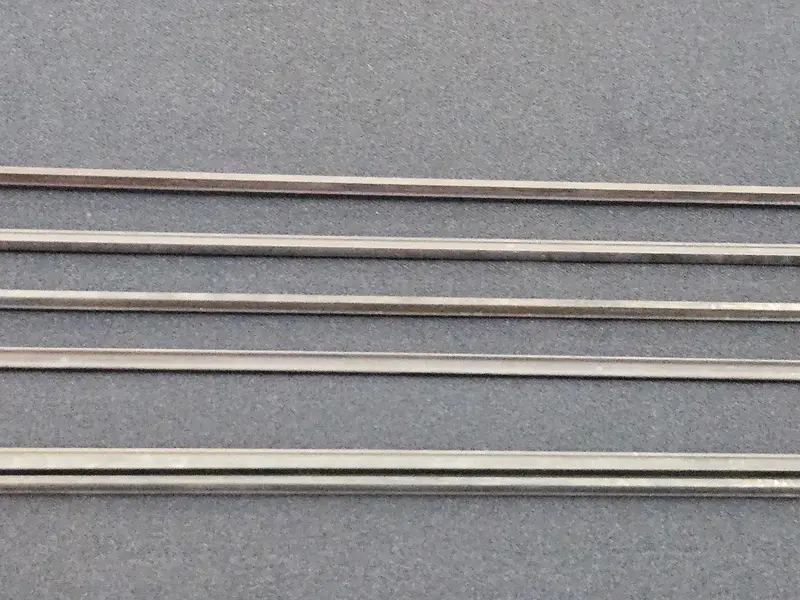 Micro Engineering - 16-148 - Weathered Rail - Code 148 1