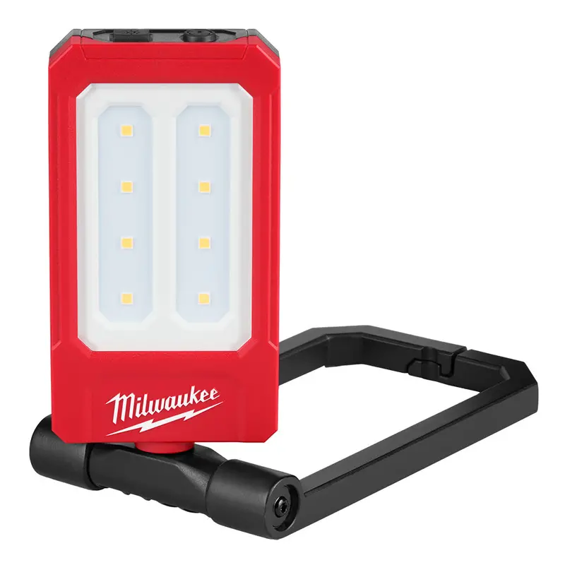 Milwaukee 2013R Rechargeable Low-Profile Magnetic Task Light 1