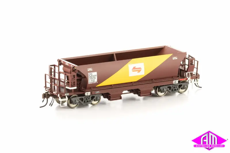 Ndff Ballast Hopper State Rail Indian Red & Yellow With L7 Logo 4 Car Pack Nbh-9 1