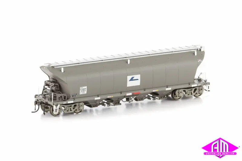 Ngkf Grain Hopper, Freight Rail Wagon Grime With Faded L7 And Ground Operated Lids - 4 Car Pack Ngh-7 1