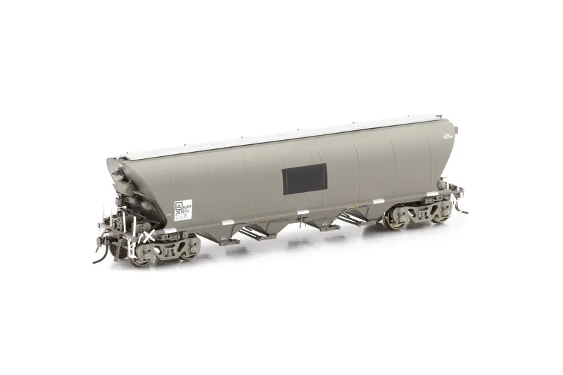 Ngpf Grain Hopper, With Ground Operated Lids - Wagon Grime With Pn "Patch Job" - 4 Car Pack Ngh-25 1