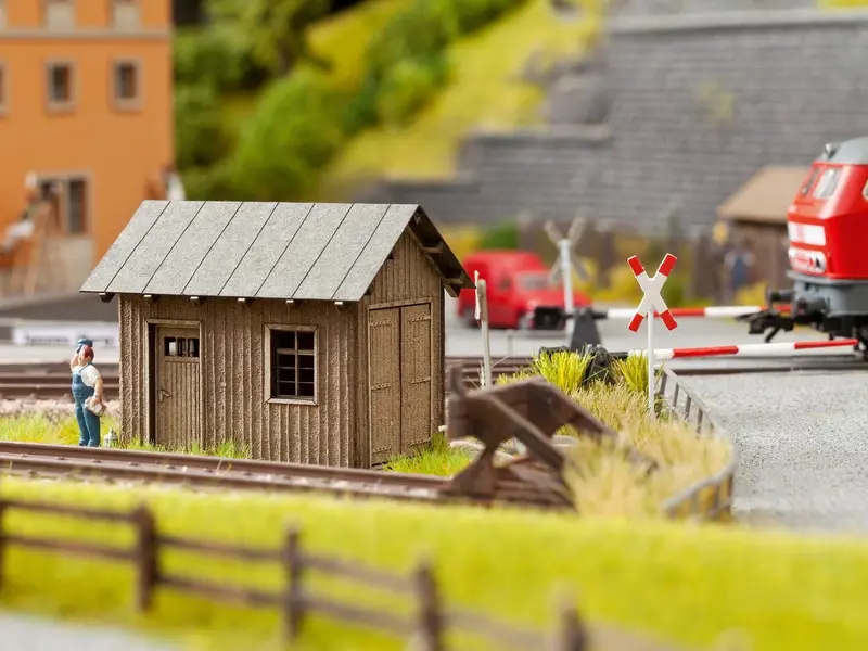 Noch 14640 - Laser-Cut Minis - Small Track House (N Scale) 1
