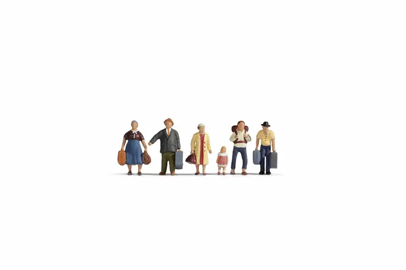 Noch 15218 - Figure Set - Passengers With Luggage (Ho Scale) 1