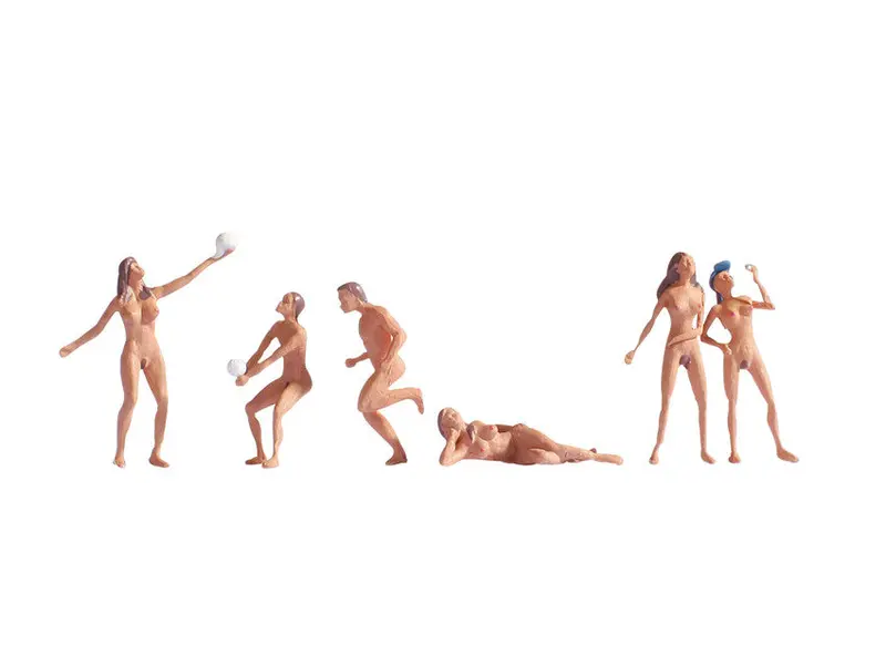 Noch 15844 - Figure Set - Nudists (Ho Scale) 1