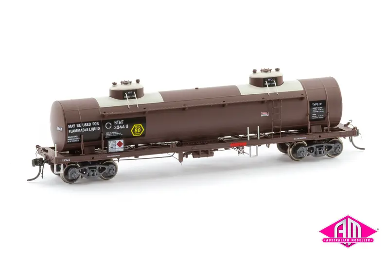 Nswsra Ntaf 10,000 Gallon Rail Tank Cars 4 Car Pack 1983-1995 Ntaf 001 (Ho Scale) 1