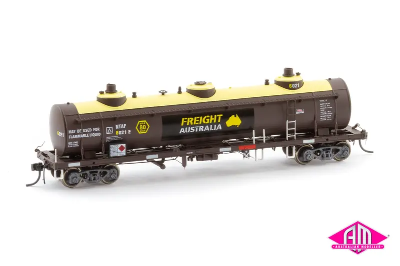 Nswsra Ntaf 10,000 Gallon Rail Tank Cars 4 Car Pack 2004-2010 Freight Australia Block Train Ntaf 013 (Ho Scale) 1