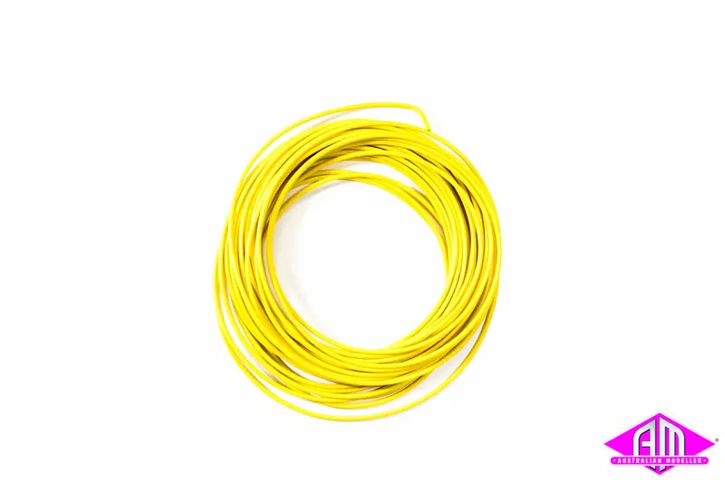 Peco - Pl-38Y - Yellow 3Amp 16 Strand Wire - 7M 1