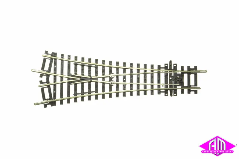 Peco - St-247 - Code 100 - Insulfrog Point - Medium Y (Ho Scale) 1