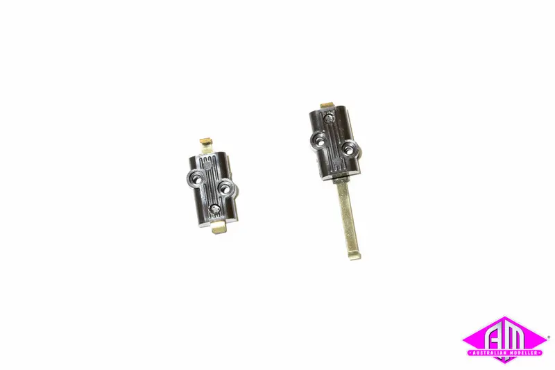 Peco - St-273 - Twin Power Clip (Ho Scale) 1