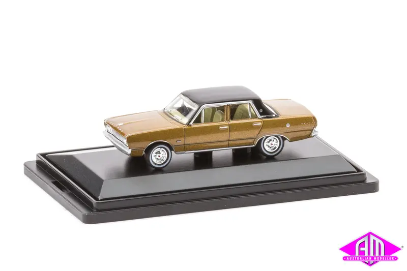 Road Ragers - 9536 - 1969 Vg Valiant Regal - Citron Gold, Black Vinyl Roof (Ho Scale) 1