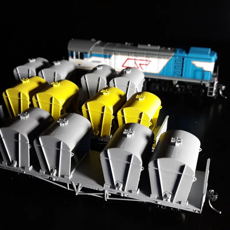 Set08ho - Queensland Rail Locomotive Starter Set With 3 Cement Wagons (Ho Scale) 1