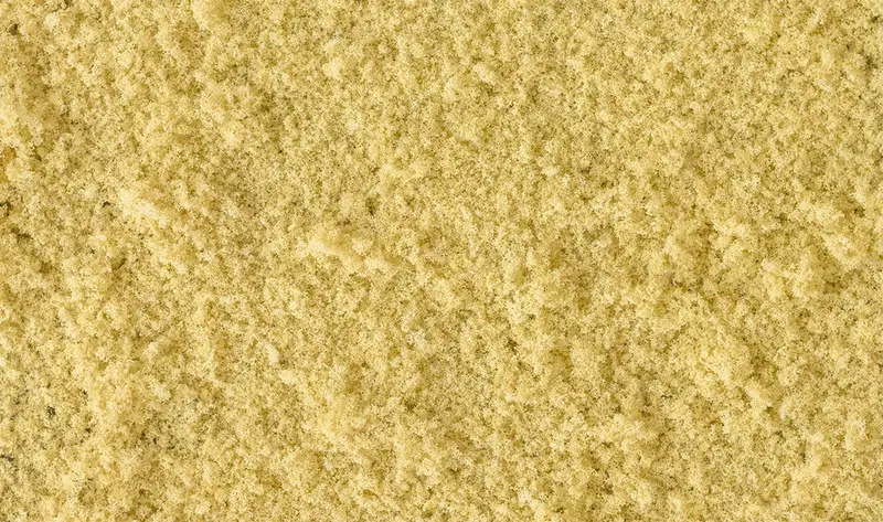 T1361 - Coarse Turf Shaker - Yellow Grass 1