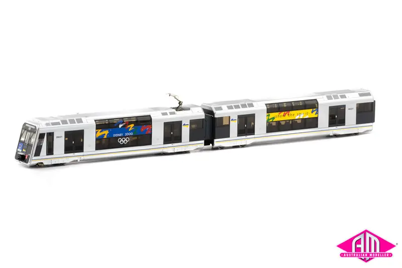 Tangara 4 Car Set, Cityrail Blue/Yellow Livery With L7 Sydney 2000 (Mortdale) T6 Nps-13 Ho Scale 1