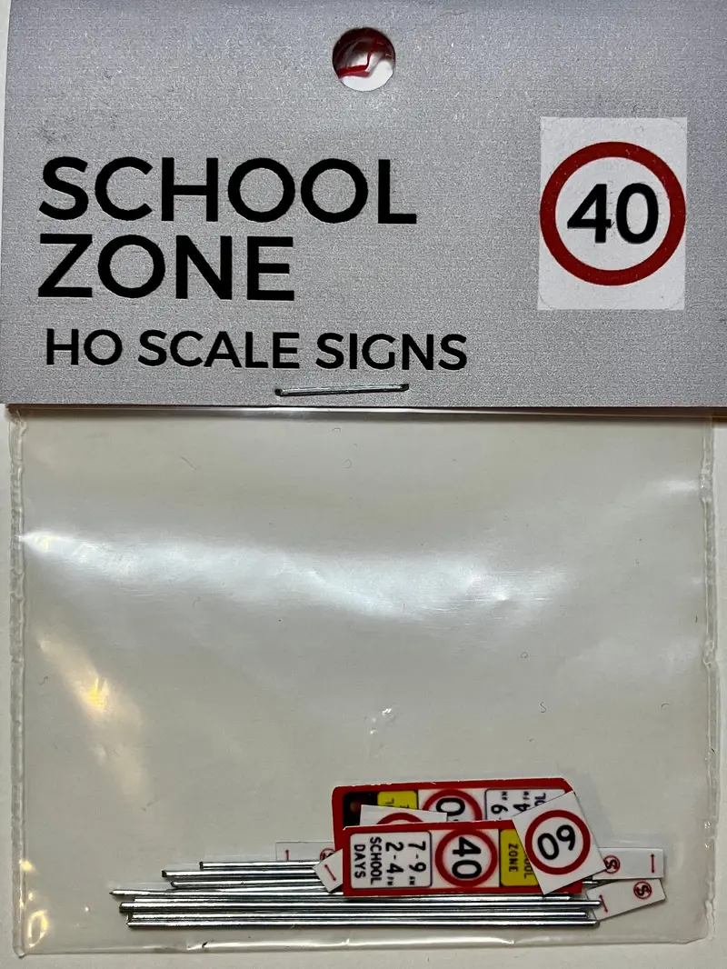 The Train Girl - Ttg005 - School Zone Pack (Ho Scale) 1
