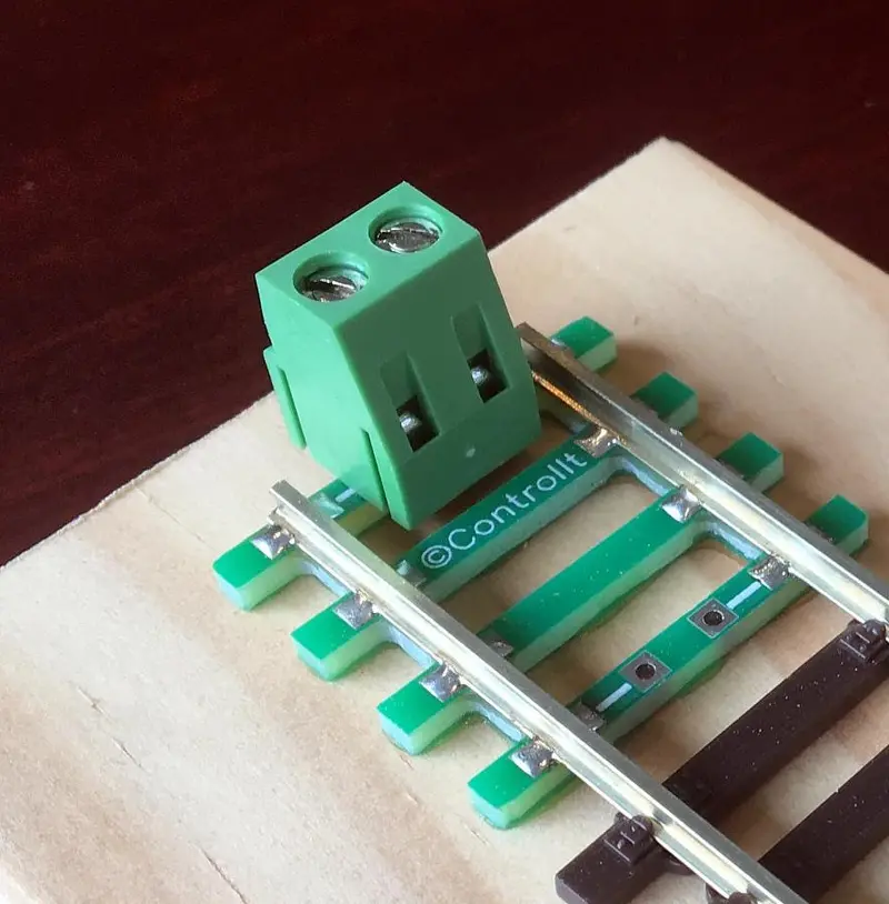 Trk-Tps-Ho-T - Controlit - Screw Terminals For Track Power Sleepers, 1 Pair (Ho Scale) 1