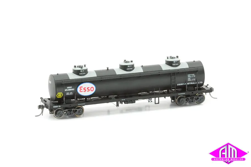 Tulloch 10,000 Gallon Rail Tank Cars 3 Pack 1970 Pack E 1