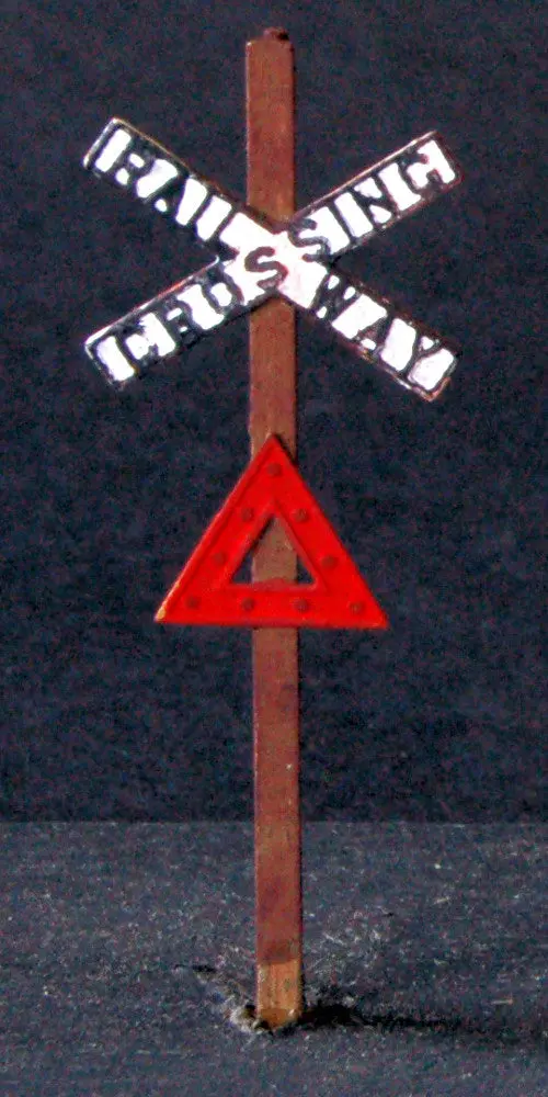 Uneek - Un-461 - Level Crossing Sign - Etched Brass (Ho Scale) 1