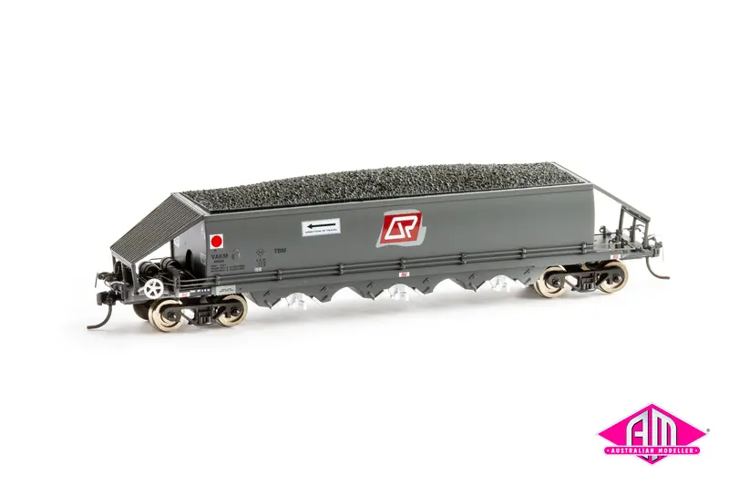 Vak Coal Hopper Vakm Weathered Qr Red On Patches Vak304 (4 Car Set) Ho Scale 16.5Mm 1