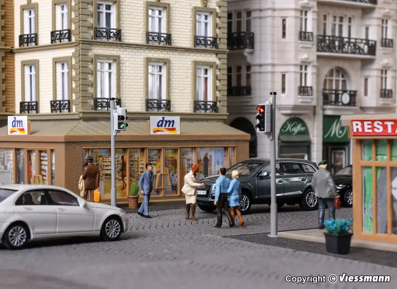 Viessmann - 5095 - Traffic Light With Pedestrian Signal And Leds - 2 Pieces (Ho Scale) 1