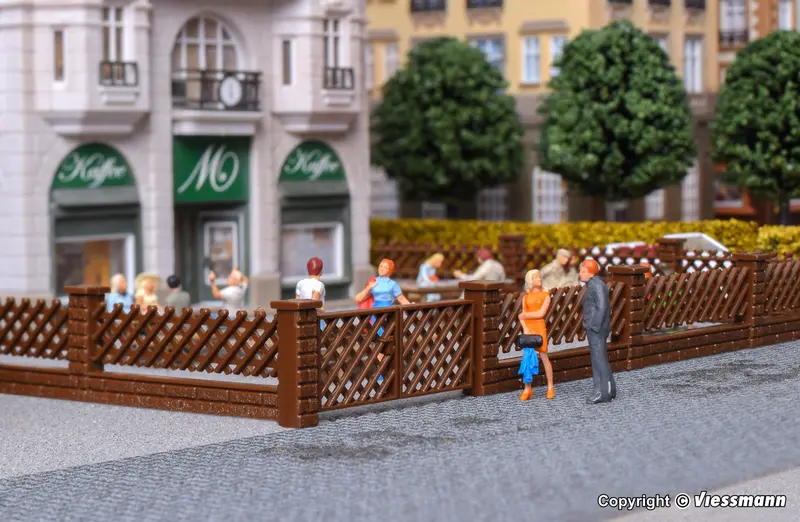 Vollmer - 45011 - Trellis Work Fence (Ho Scale) 1