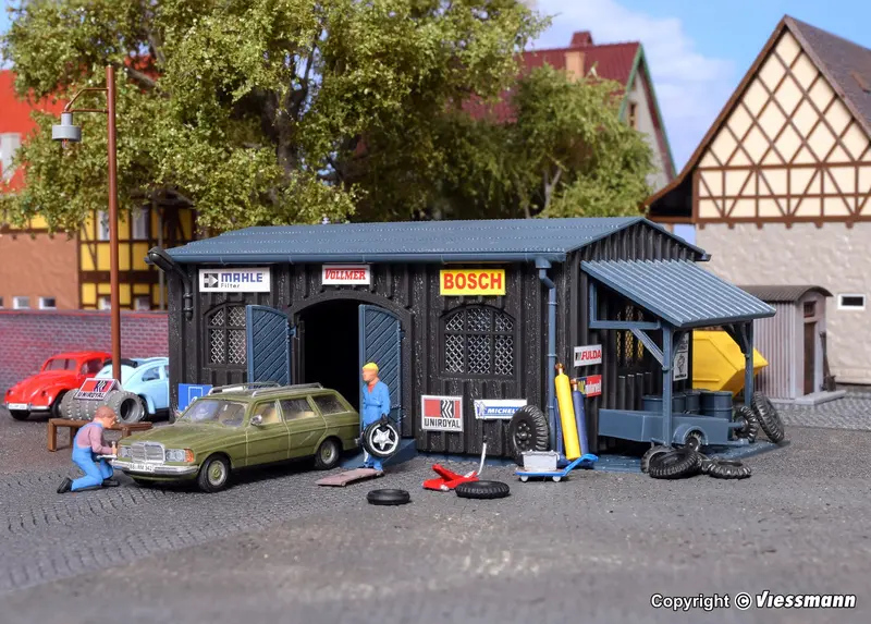 Vollmer - 45602 - Service Station (Ho Scale) 1