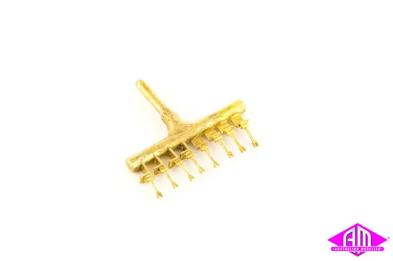 W Car Queenposts - Brass (8) 1